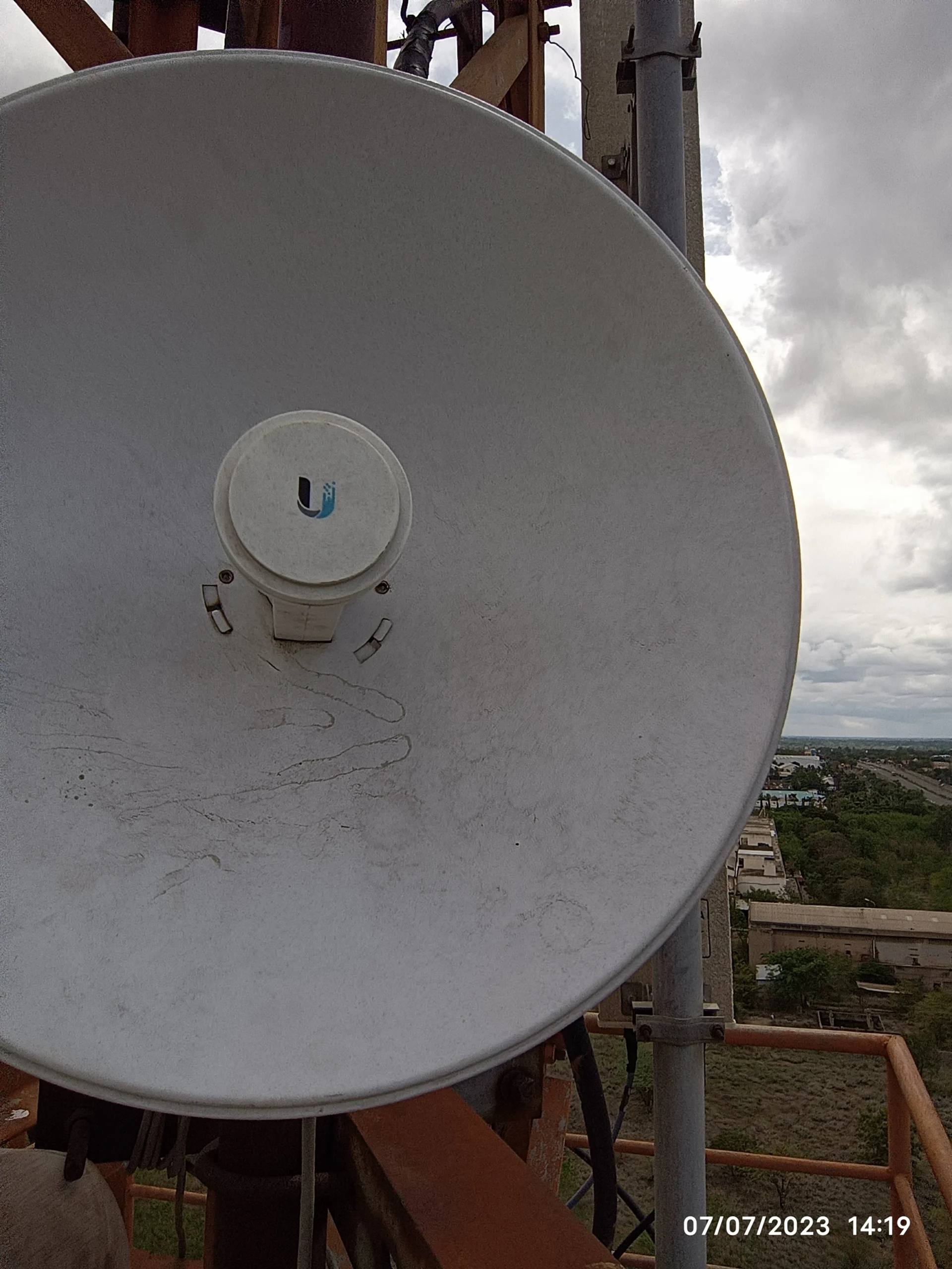 Ubiquiti airMAX PowerBeam M5 400mm 5GHz 25dBi Bridge (PBE-M5-400) - Image 4